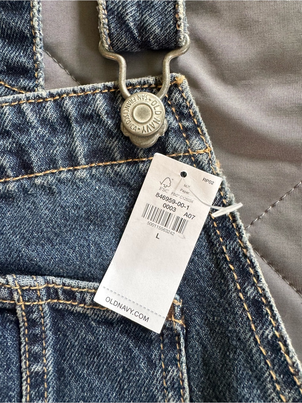 Old Navy Blue Denim Short Overalls - Picture 4 of 5